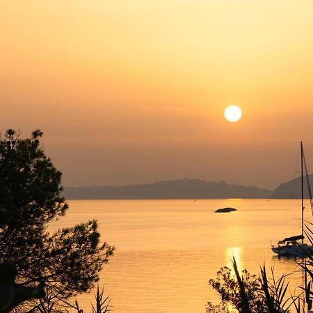 Nelinda Waterfront Accommodation Casamicciola Terme ภายนอก รูปภาพ