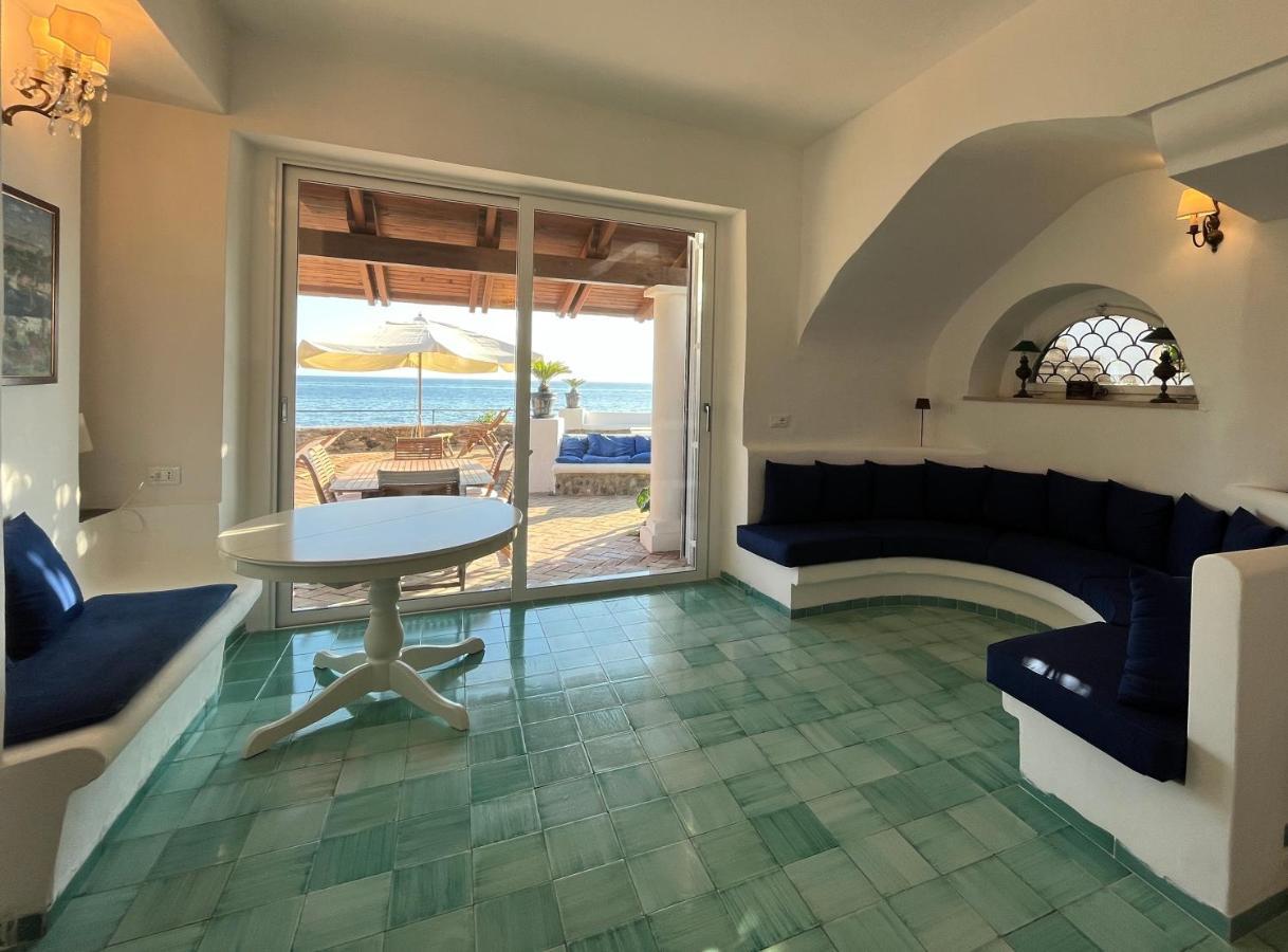 Nelinda Waterfront Accommodation Casamicciola Terme ภายนอก รูปภาพ