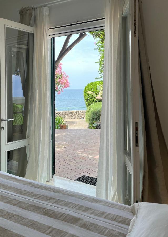 Nelinda Waterfront Accommodation Casamicciola Terme ภายนอก รูปภาพ
