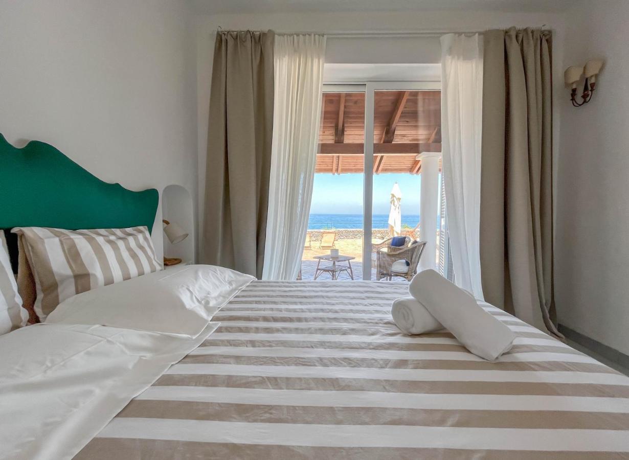 Nelinda Waterfront Accommodation Casamicciola Terme ภายนอก รูปภาพ