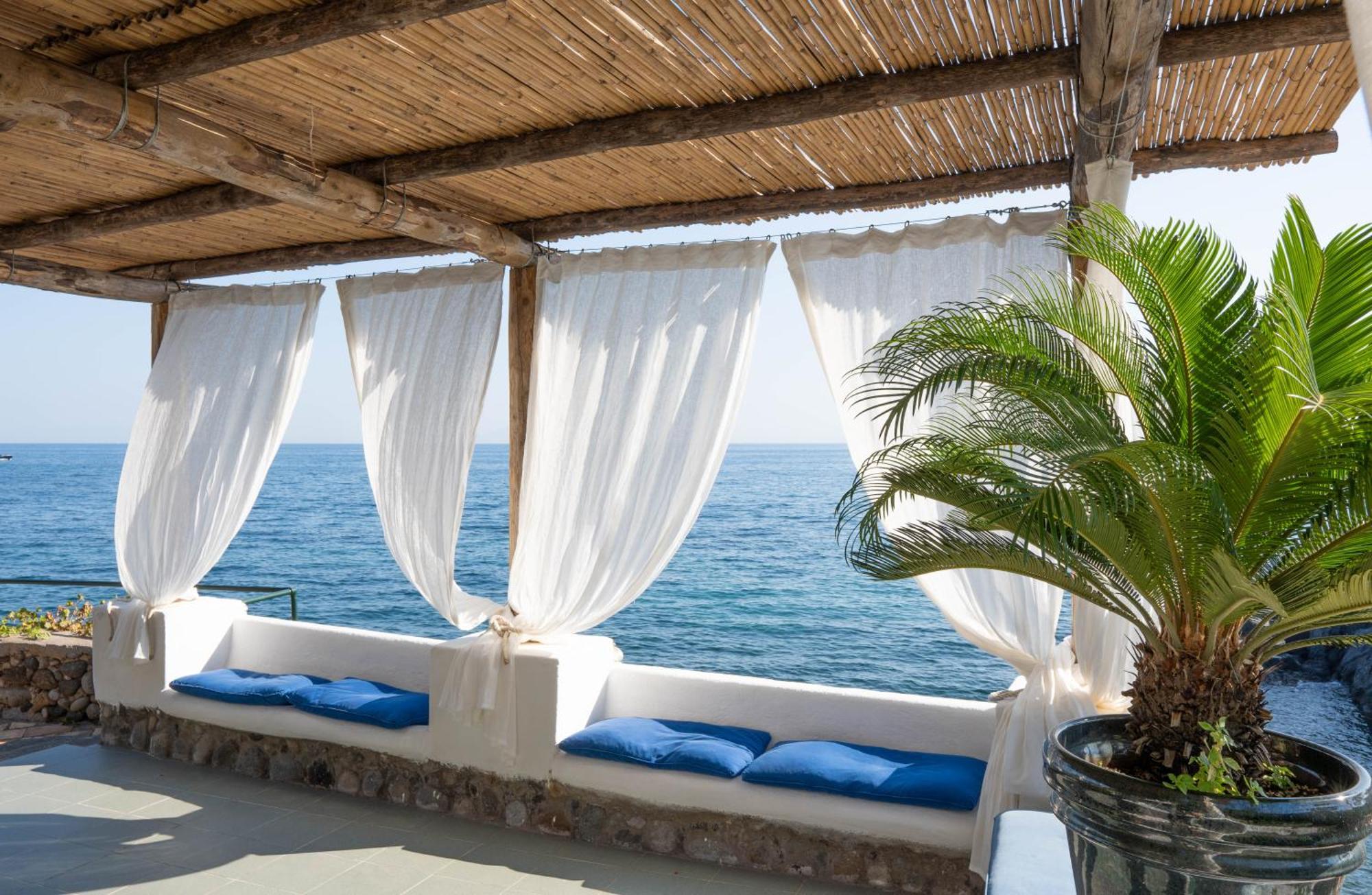 Nelinda Waterfront Accommodation Casamicciola Terme ภายนอก รูปภาพ