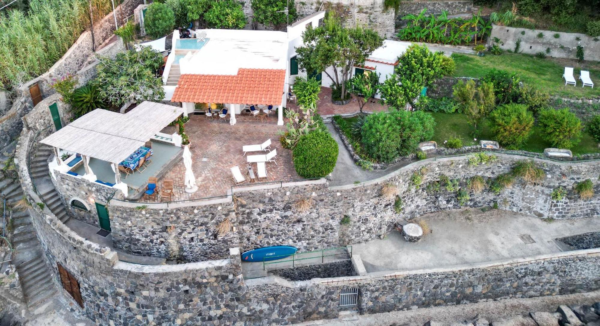 Nelinda Waterfront Accommodation Casamicciola Terme ภายนอก รูปภาพ