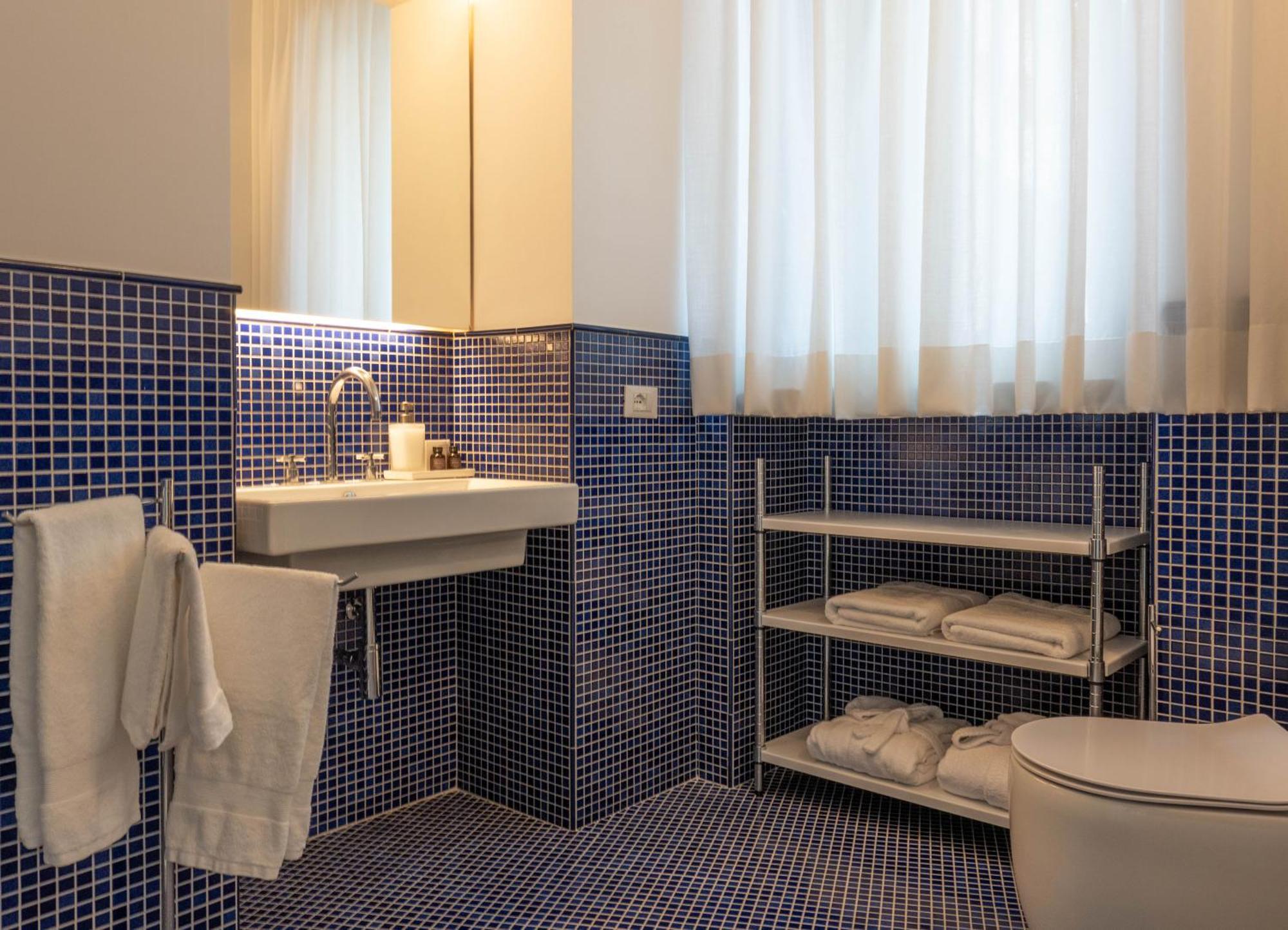 Nelinda Waterfront Accommodation Casamicciola Terme ภายนอก รูปภาพ